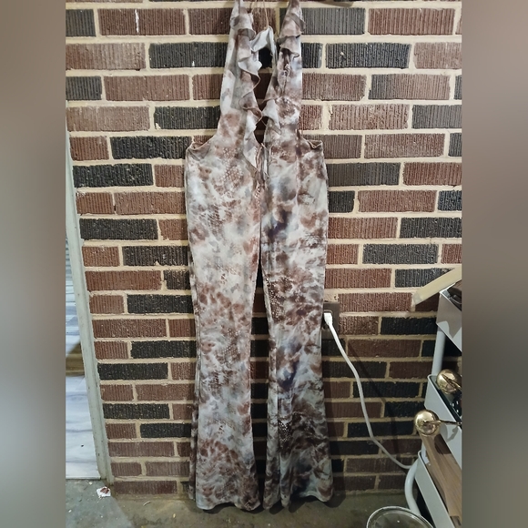 EDGE Ruffle Patterned Jumpsuit - Picture 9 of 13